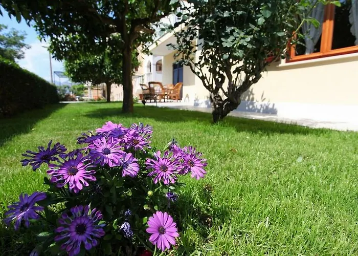 Antares Apartments